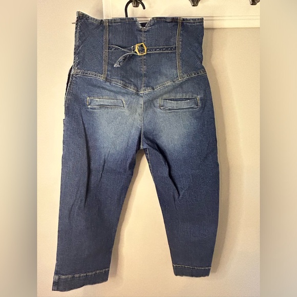 Fabulosity high waisted jean capris w side zipper - Picture 4 of 6